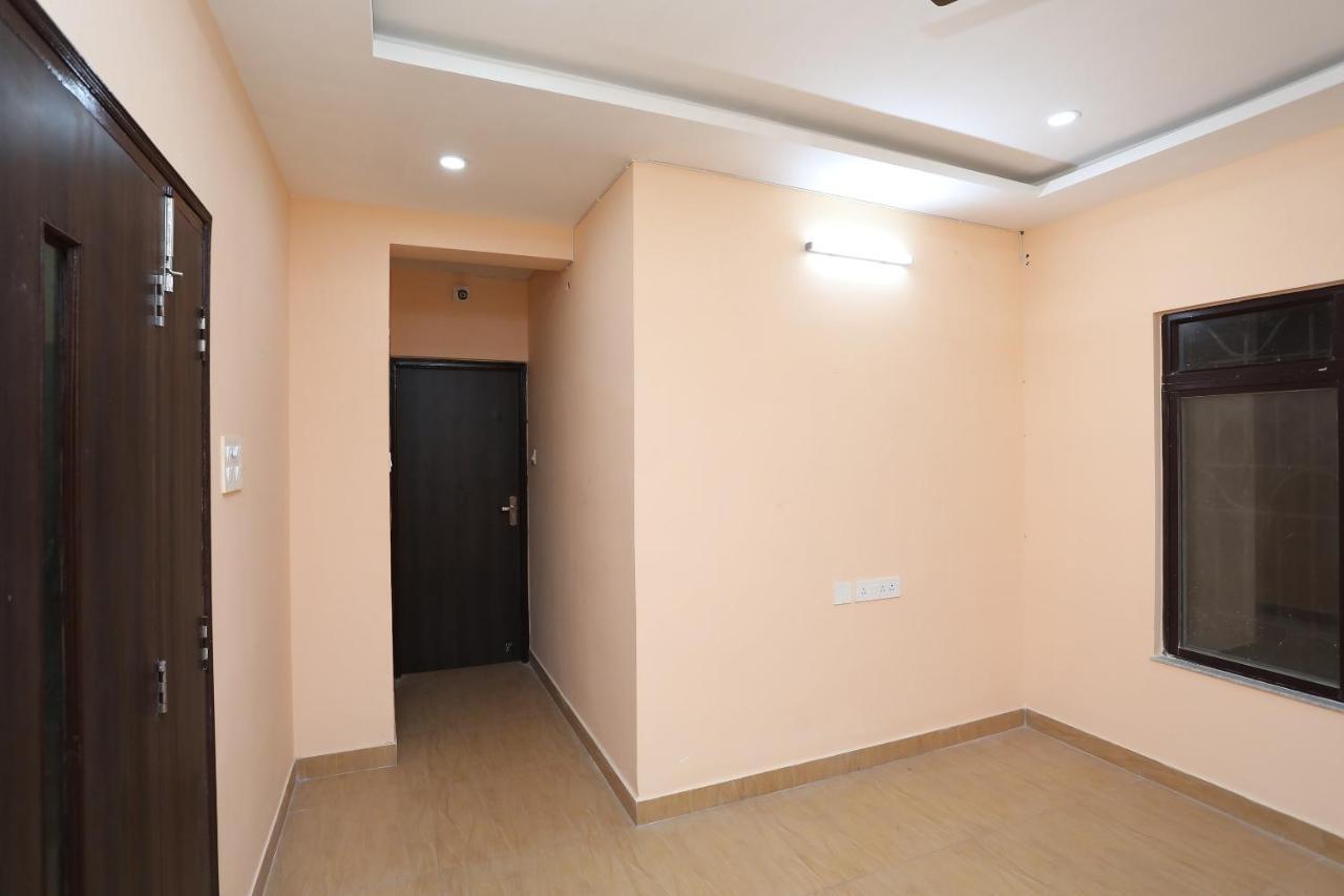 Oyo 17376 Happy Spring Inn Καλκούτα Εξωτερικό φωτογραφία